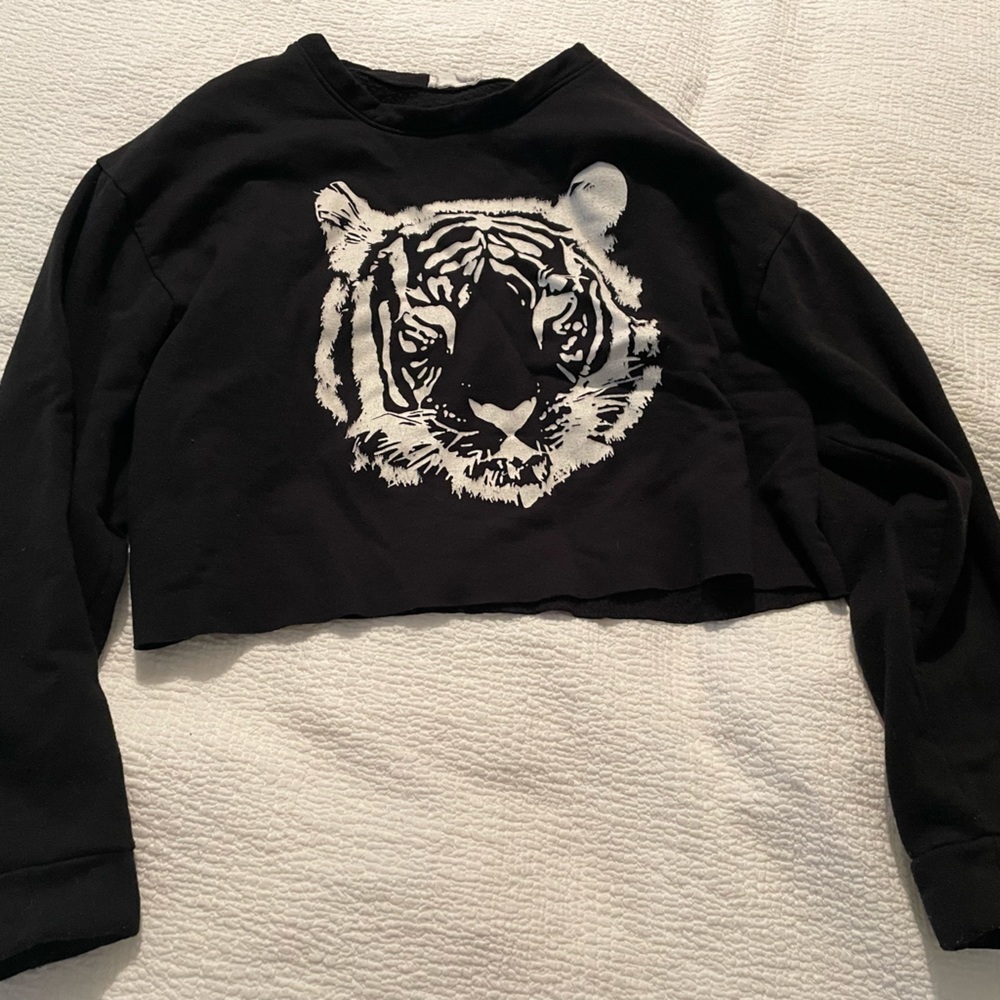 Cropped sweatshirt with Tiger decal
